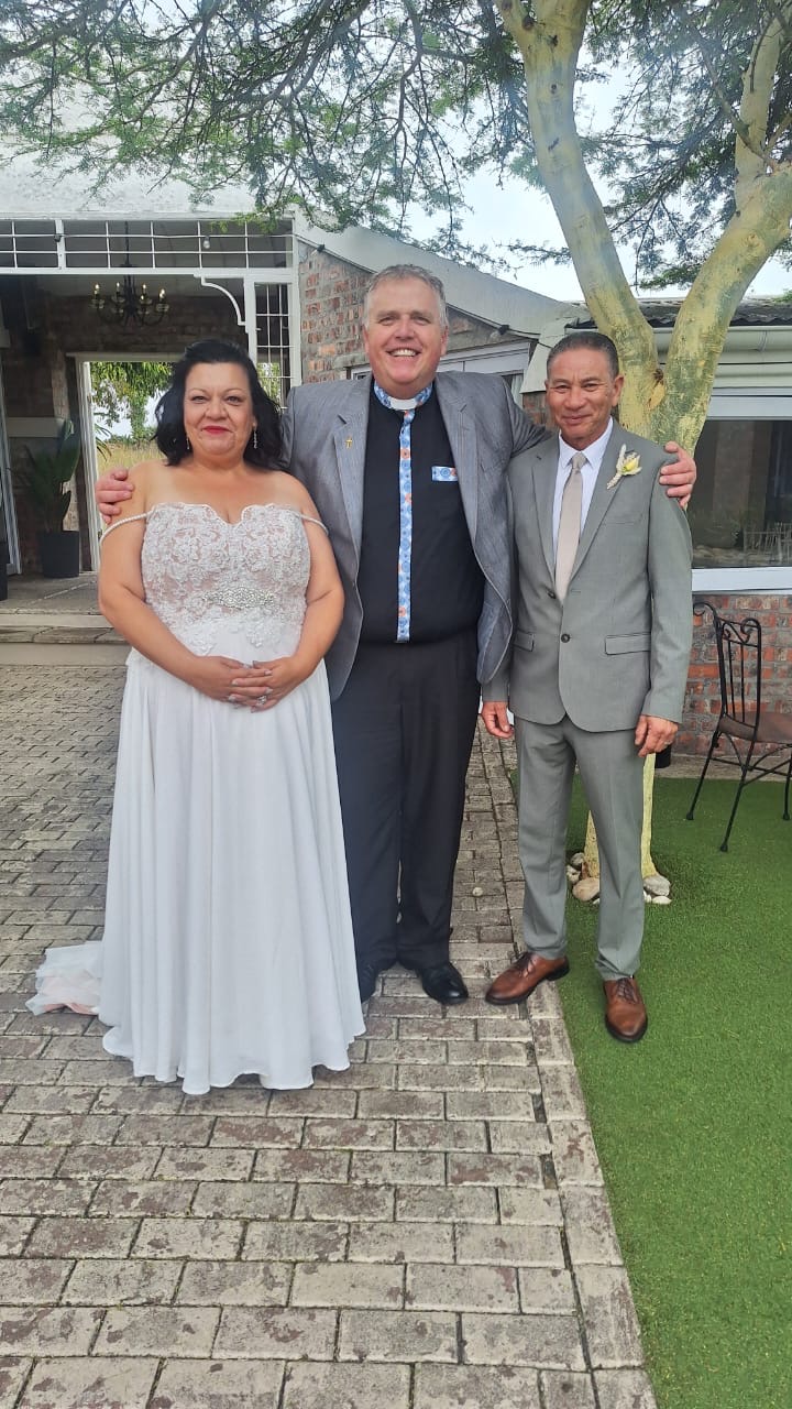 Wedding ceremony by Dr. Gerrit Rademeyer in Leydsdorp